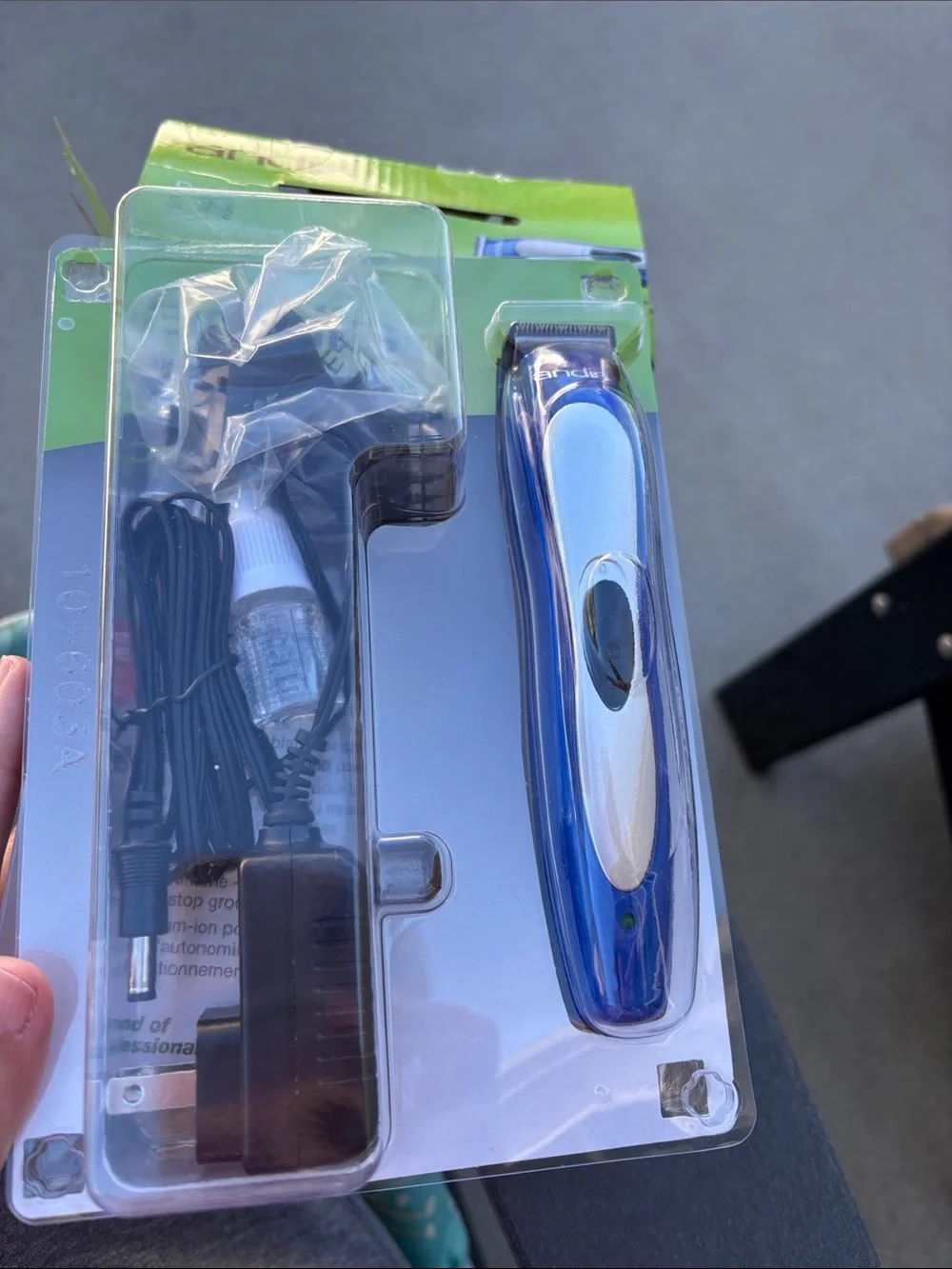 Andis ProClip ION Trimmer in Blue and Silver